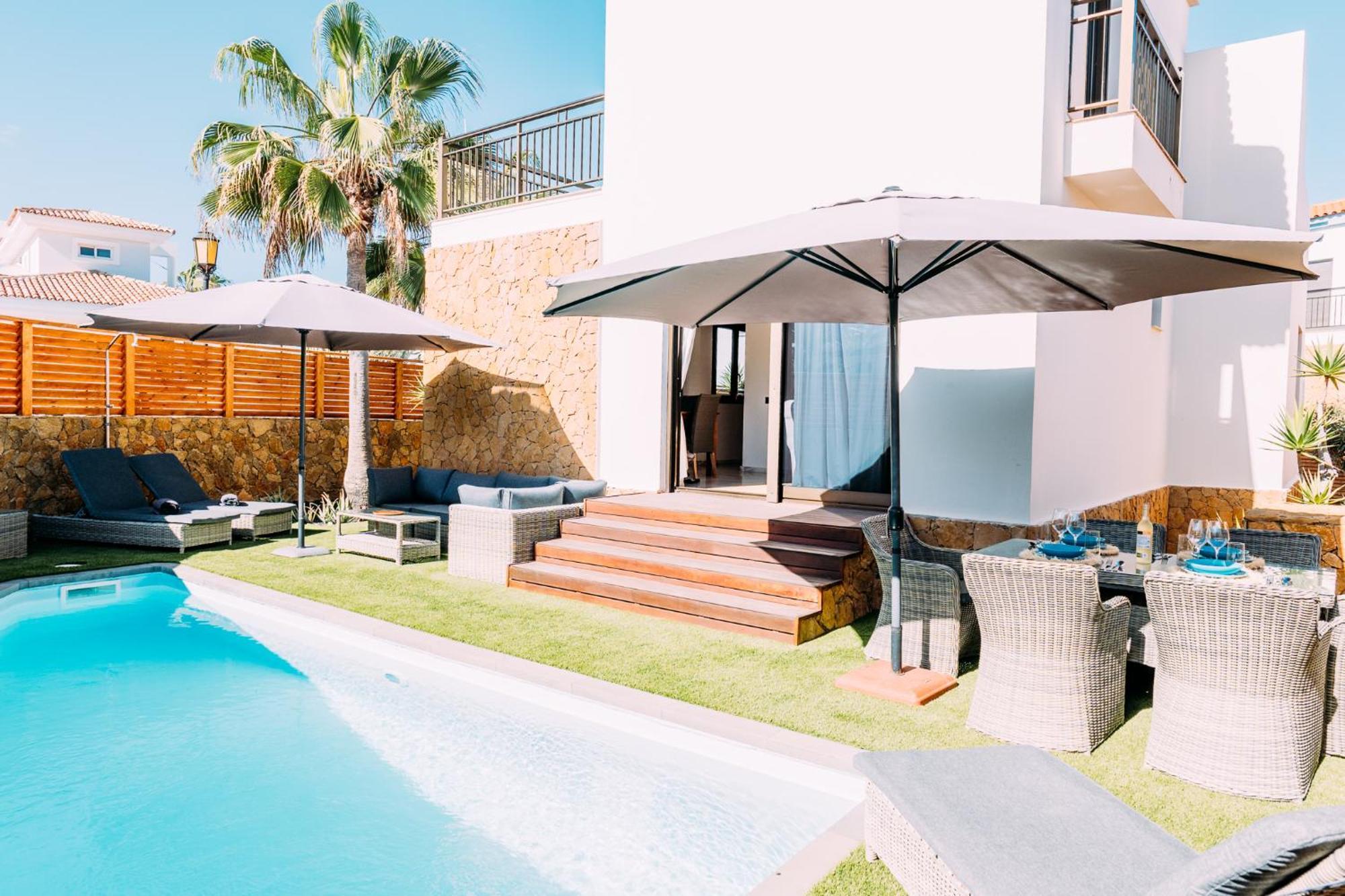 Paradise Beach House: Piscina Privada, Playa 100M Corralejo Luaran gambar